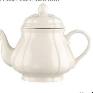 Villeroy & Boch Manoir 34-Ounce Teapot
